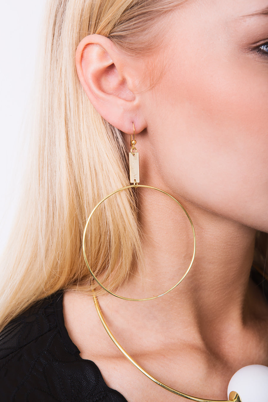 Donna hoops